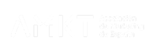 Logotipo blanco de "AMKT Asociación de Marketing de España" sobre fondo negro, con "AMKT" en letras estilizadas en negrita y el nombre completo de la asociación a la derecha en texto más pequeño.